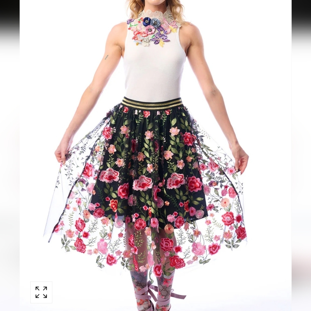 Aratta Dark Rose Embroidered Skirt  Floral Midi Black Skirt Womens Medium New